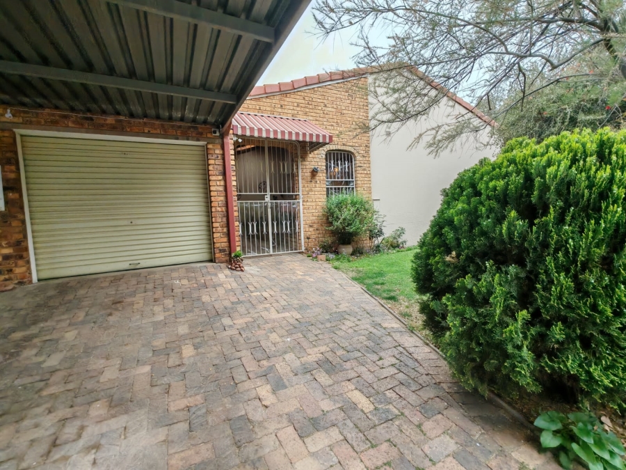 4 Bedroom Property for Sale in Sasolburg Ext 11 Free State